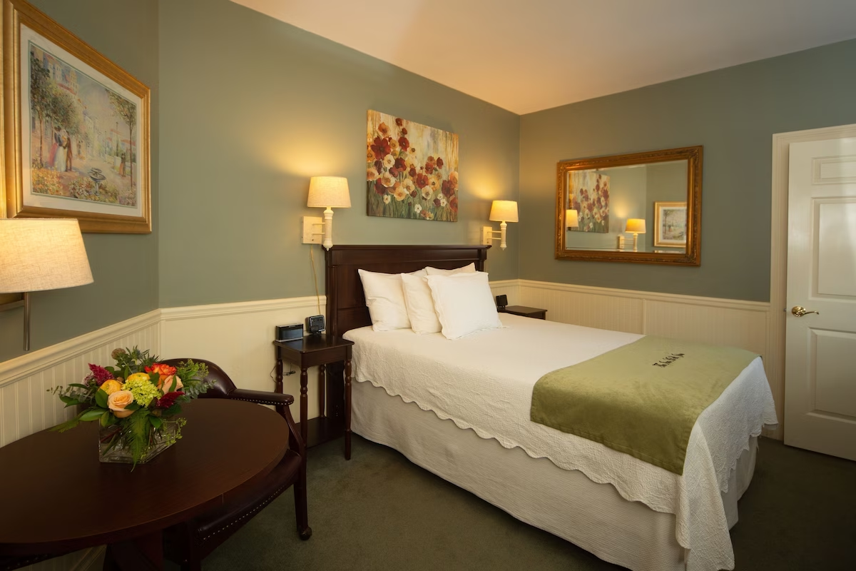 Luxury Rooms